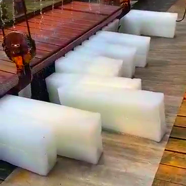 在上海找工業(yè)冰塊生產(chǎn)企業(yè)聯(lián)系電話，關乎眾多行業(yè)需求