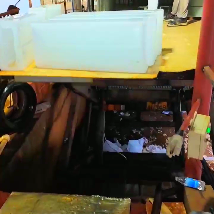 廠房冰塊降溫_車(chē)間降溫冰塊批發(fā)_上海工廠車(chē)間降溫大冰塊